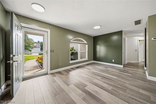 1294 Bannerstone Drive, Painesville Twp, OH 44077