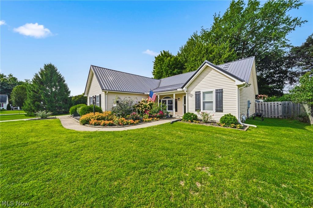 1294 Bannerstone Drive, Painesville Twp, OH 44077