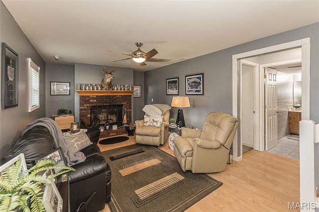 304 Trailview Avenue, St Peters, MO 63376