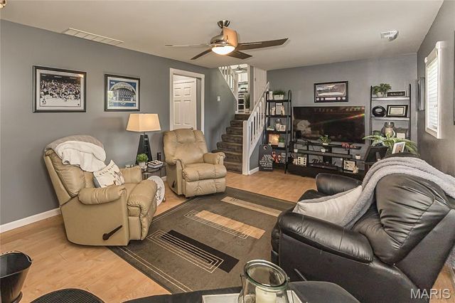 304 Trailview Avenue, St Peters, MO 63376