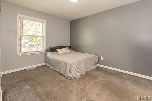 304 Trailview Avenue, St Peters, MO 63376