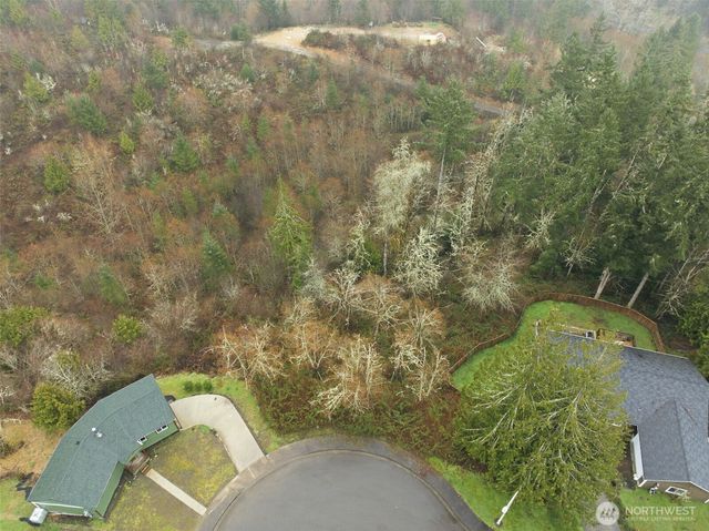 1700 Maple Valley Drive, Centralia, WA 98531