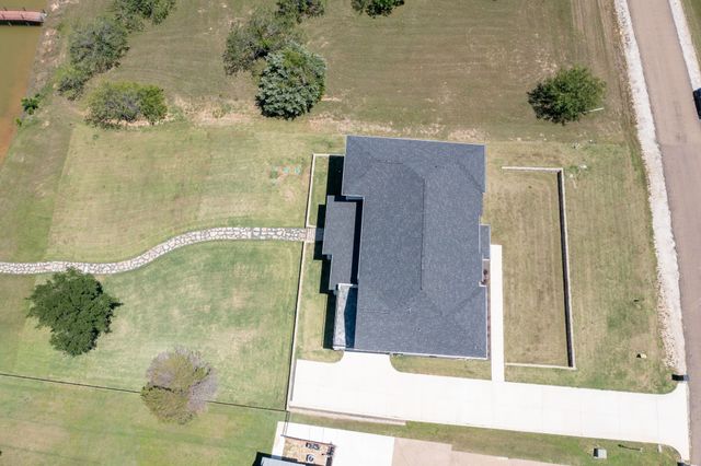 733 El Barco, Corsicana, TX 75109