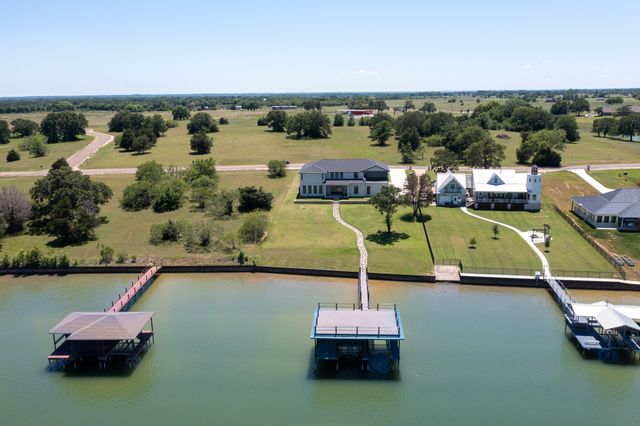 733 El Barco, Corsicana, TX 75109