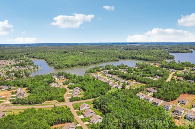 10117 Lakeshore Drive, Lancaster, SC 29720