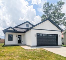 218 E Woodford Street, Lawrenceburg, KY 40342