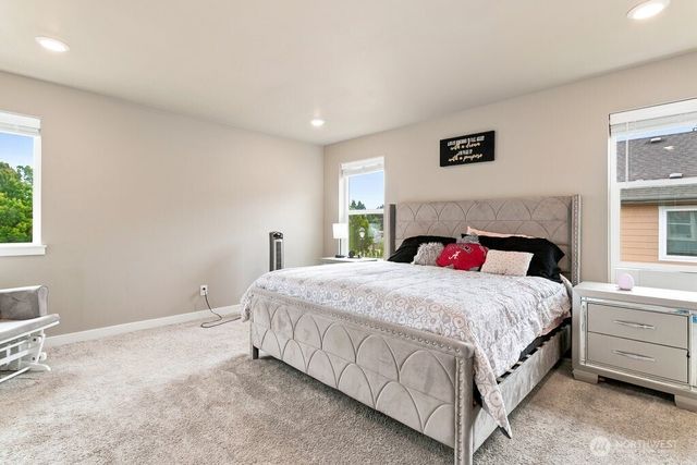939 Vine Maple Street SE, Lacey, WA 98503