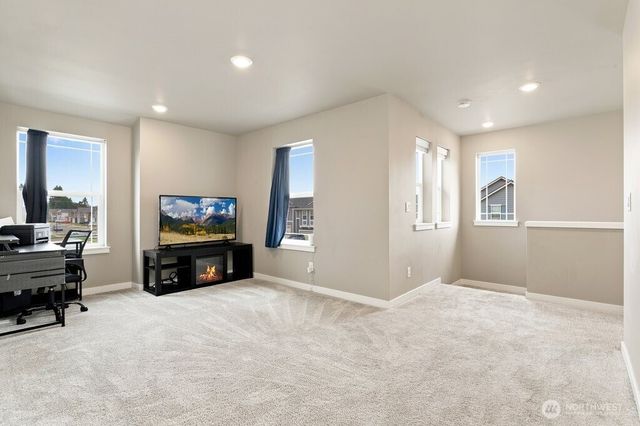 939 Vine Maple Street SE, Lacey, WA 98503