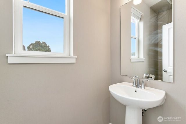 939 Vine Maple Street SE, Lacey, WA 98503