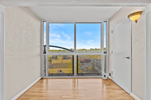 2121 Nicholasville Road 804, Lexington, KY 40503