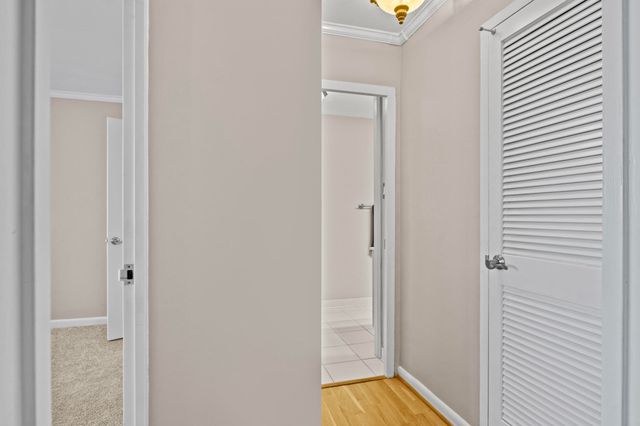 2121 Nicholasville Road 804, Lexington, KY 40503