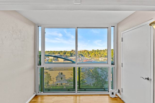 2121 Nicholasville Road 804, Lexington, KY 40503