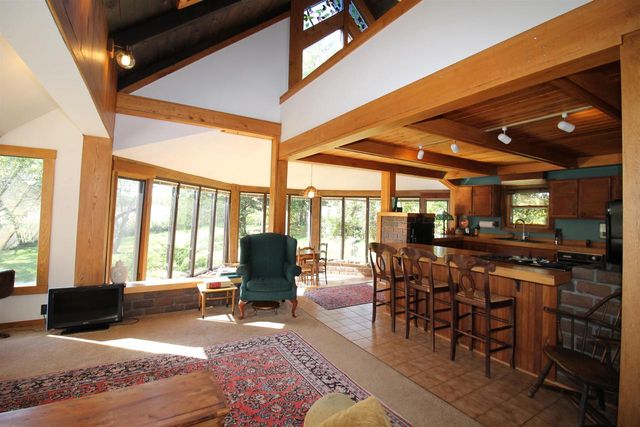 3961 High Point Road, Spring Green, WI 53588