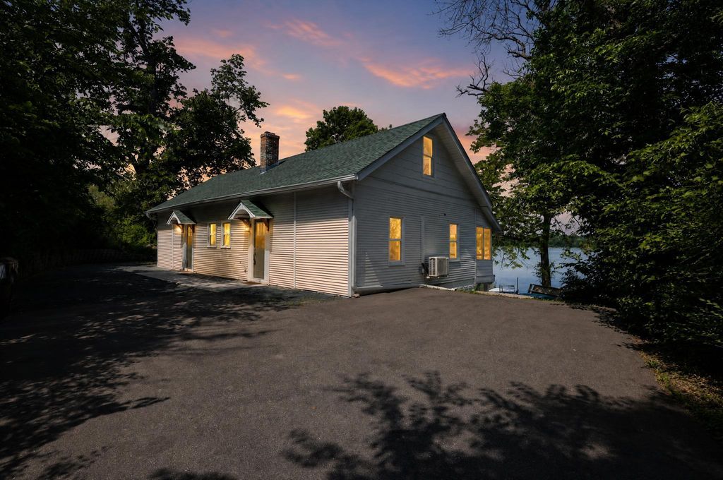 2627 Commerce Boulevard, Mound, MN 55364 — exterior