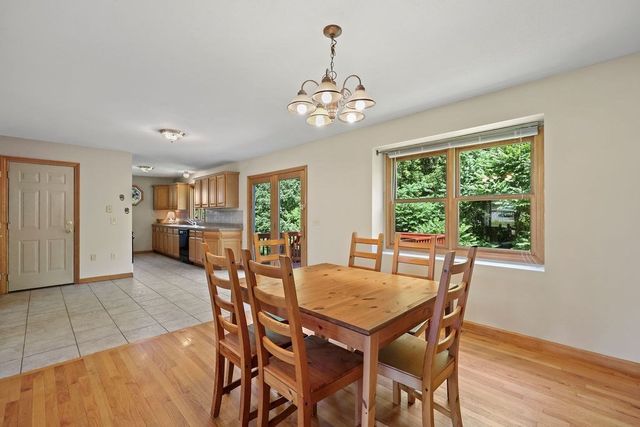 35 Lemnos Lane, Springfield, MA 01119