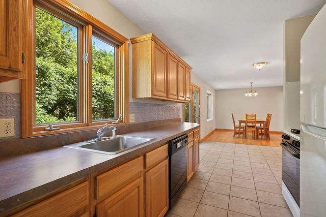 35 Lemnos Lane, Springfield, MA 01119