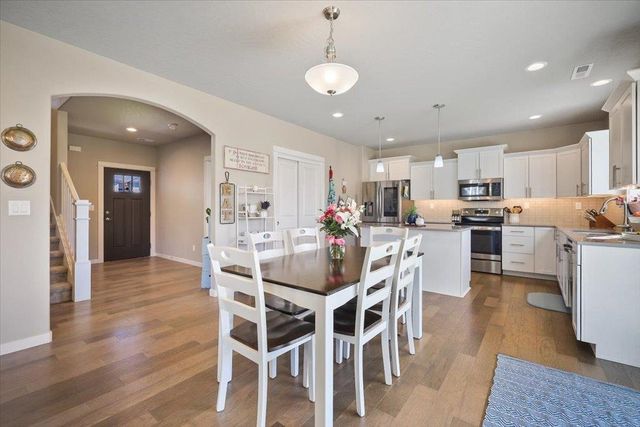 1824 S Donwood St, Greenacres, WA 99016