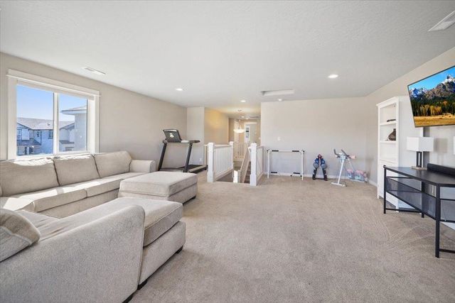 1824 S Donwood St, Greenacres, WA 99016