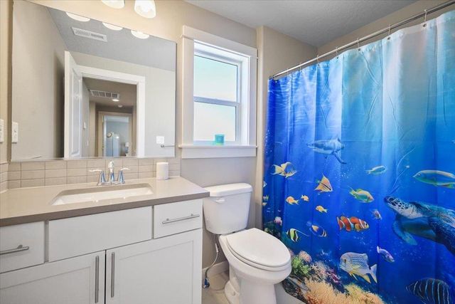 1824 S Donwood St, Greenacres, WA 99016