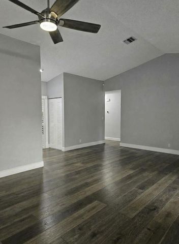 21023 Rustlewood Avenue, Boca Raton, FL 33428