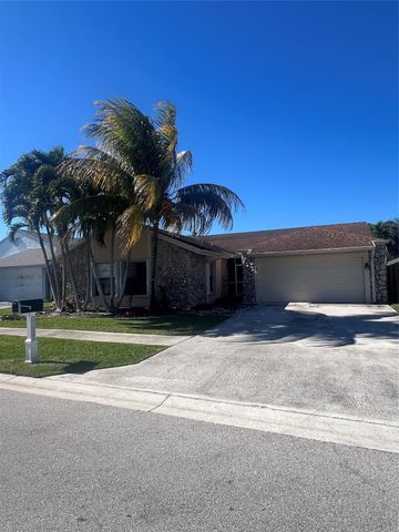 21023 Rustlewood Avenue, Boca Raton, FL 33428