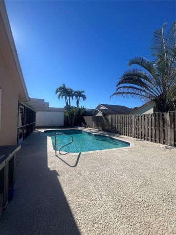 21023 Rustlewood Avenue, Boca Raton, FL 33428