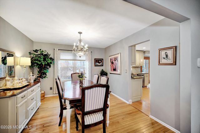 18 Devon Drive, Manalapan, NJ 07726