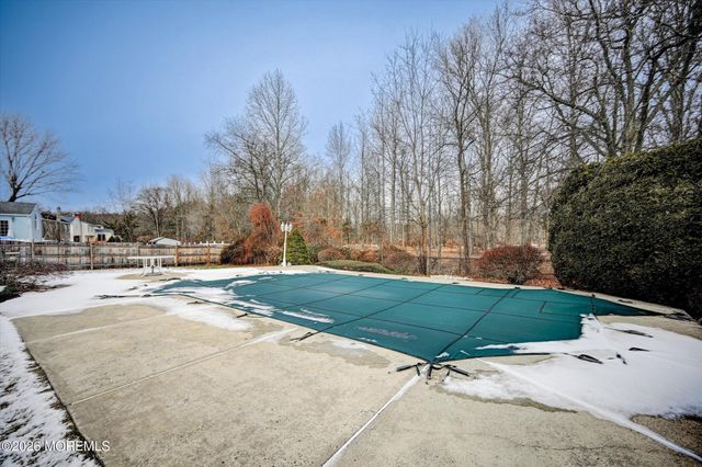 18 Devon Drive, Manalapan, NJ 07726