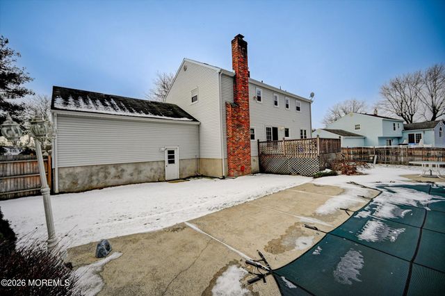 18 Devon Drive, Manalapan, NJ 07726