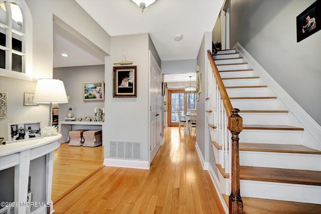 18 Devon Drive, Manalapan, NJ 07726