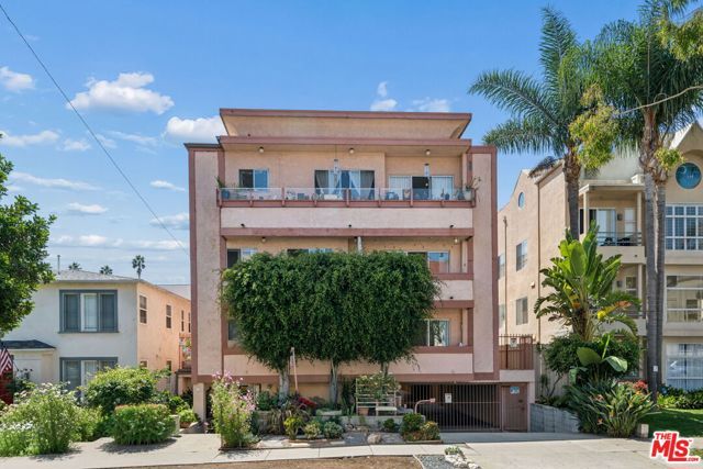 1028 7TH Street 102, Santa Monica, CA 90403