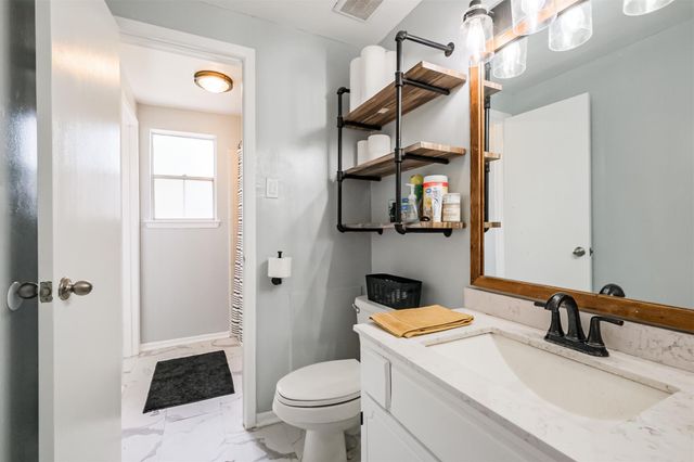 12207 Level Run Street, Meadows Place, TX 77477