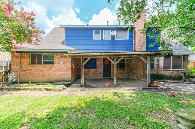 12207 Level Run Street, Meadows Place, TX 77477