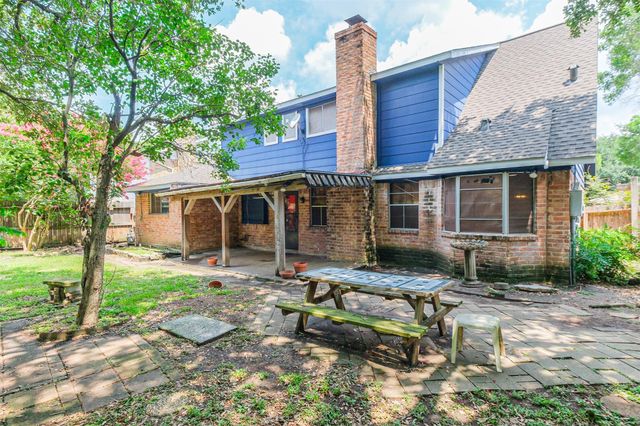 12207 Level Run Street, Meadows Place, TX 77477