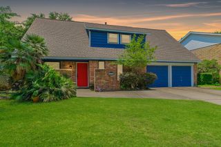 12207 Level Run Street, Meadows Place, TX 77477