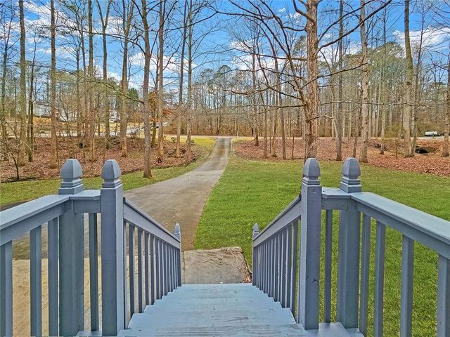 271 Ridge Run Drive, Hiram, GA 30141