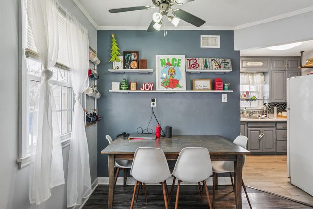 7016 Palm Drive, Urbandale, IA 50322