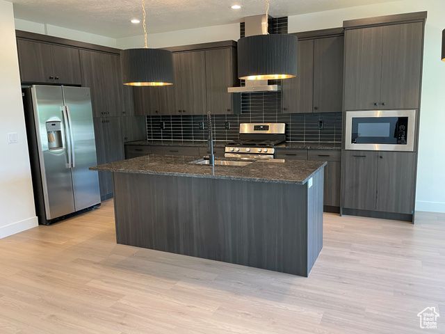 189 E 210 N #8, North Salt Lake, UT 84054
