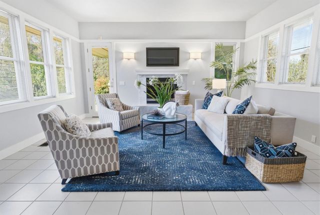 39604 Primrose Pl, Davis, CA 95616