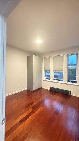 5035 42nd Street 2fl, Sunnyside, NY 11104