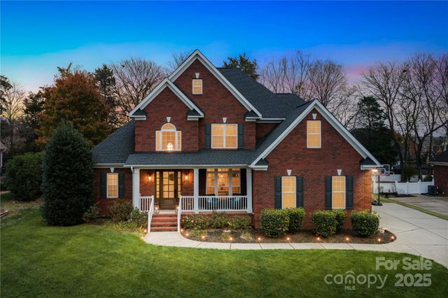 706 King Fredrick Lane SW, Concord, NC 28027