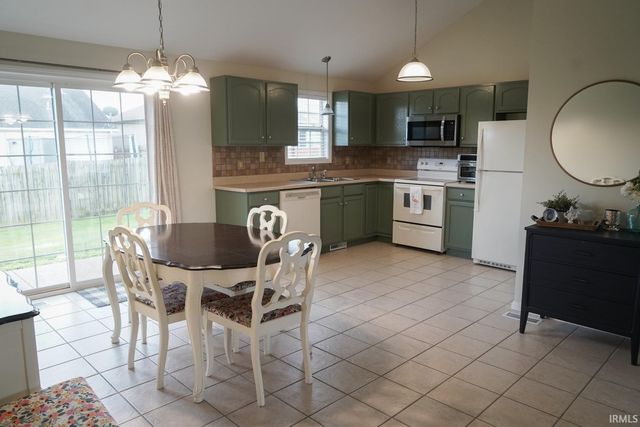 4625 Baywood Court, Evansville, IN 47725