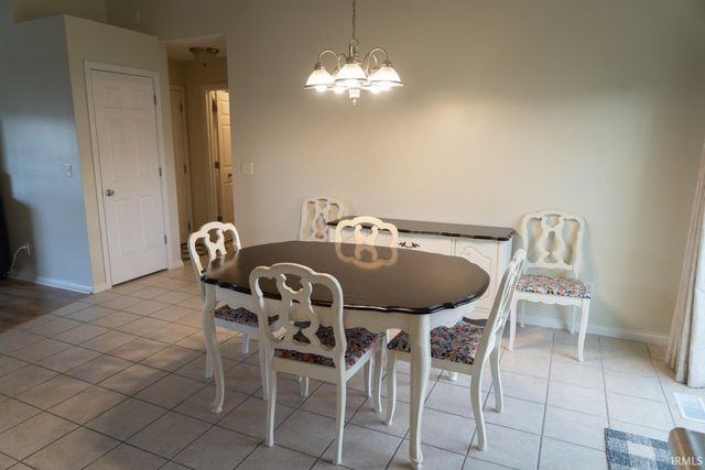 4625 Baywood Court, Evansville, IN 47725
