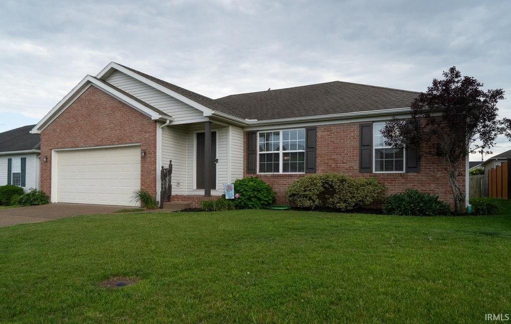 4625 Baywood Court, Evansville, IN 47725
