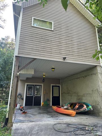 1480 Pine Mountain Drive, Connelly Springs, NC 28612