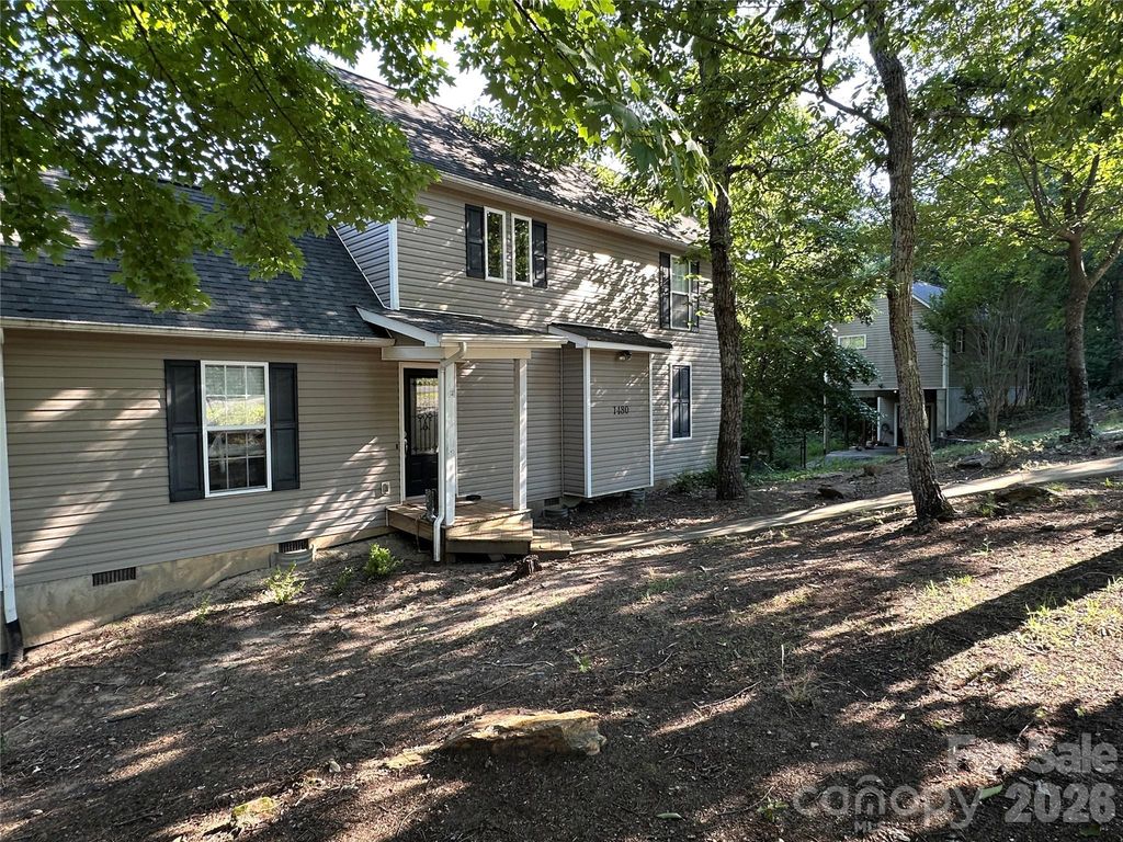 1480 Pine Mountain Drive, Connelly Springs, NC 28612