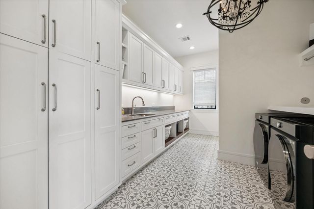 5650 Chevy Chase Drive, Houston, TX 77056