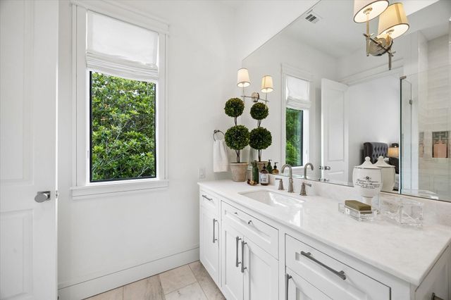 5650 Chevy Chase Drive, Houston, TX 77056
