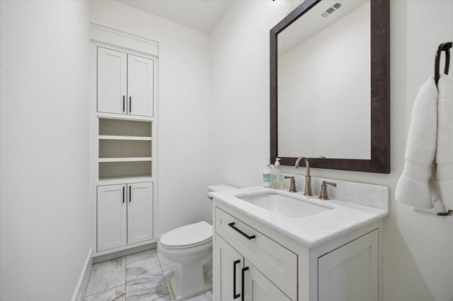5650 Chevy Chase Drive, Houston, TX 77056