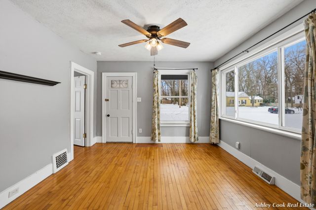 15285 Coleman Avenue, Grand Haven, MI 49417